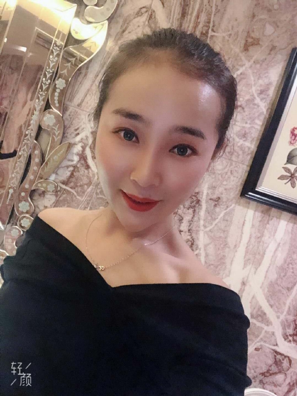 调皮的小猫的第一张照片--东莞相亲服务中心