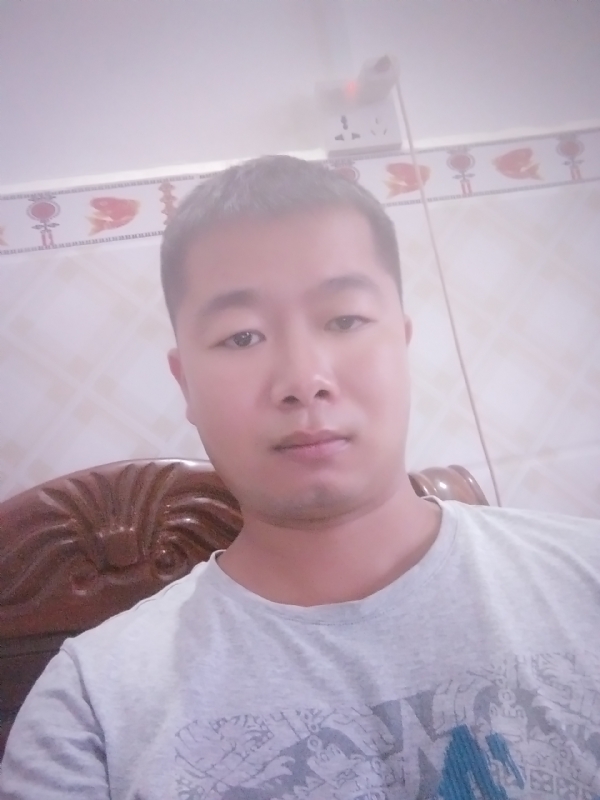心雨的第一张照片--东莞相亲服务中心