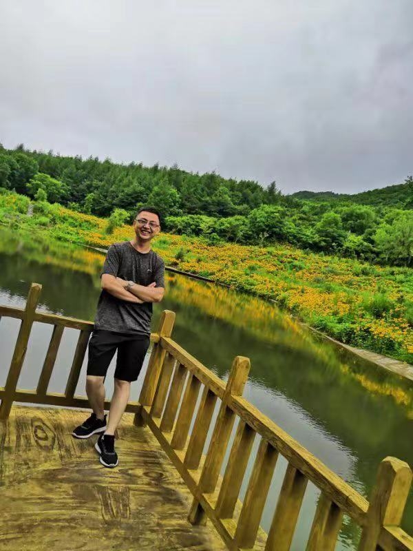 正能量的第三张照片--东莞相亲服务中心