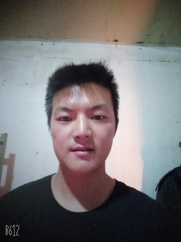 风轻云淡的第一张照片--东莞相亲服务中心
