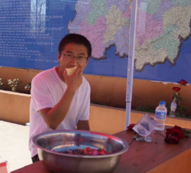 寻水的第一张照片--东莞相亲服务中心