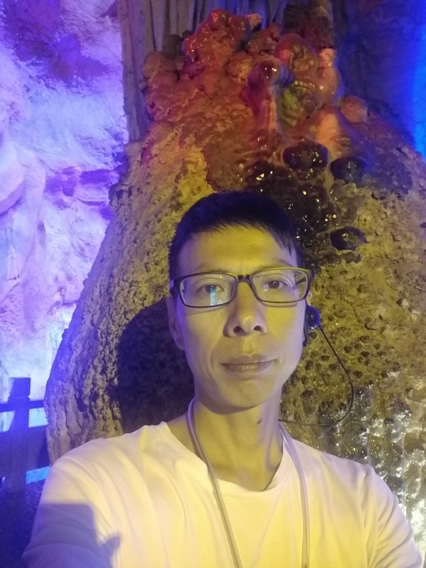 红叶的第一张照片--东莞相亲服务中心