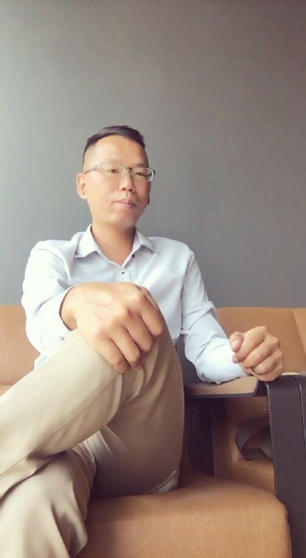 LI的第一张照片--东莞相亲服务中心