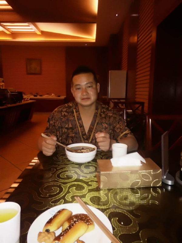 会飞的鱼的第一张照片--东莞相亲服务中心