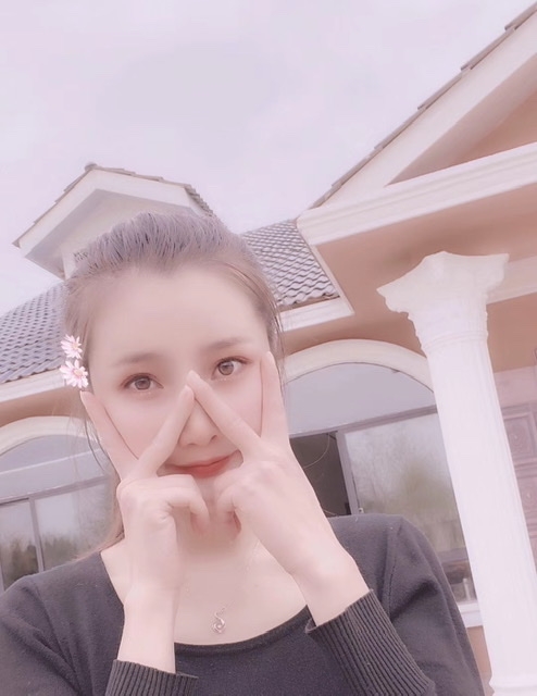 小媛的第一张照片--东莞相亲服务中心