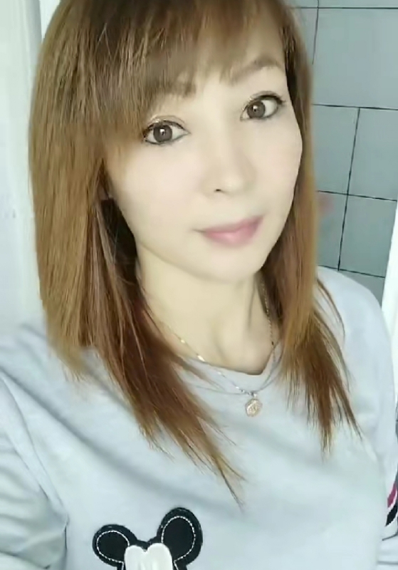 魅力白玲的第一张照片--东莞相亲服务中心
