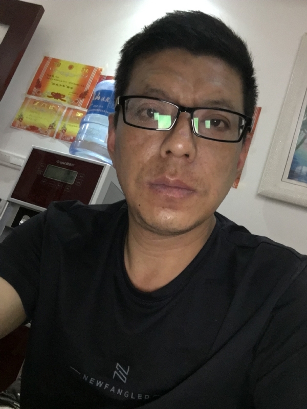 牵手的第三张照片--东莞相亲服务中心