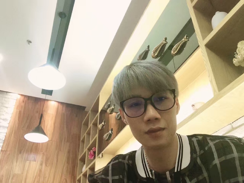 黄峰的第一张照片--东莞相亲服务中心