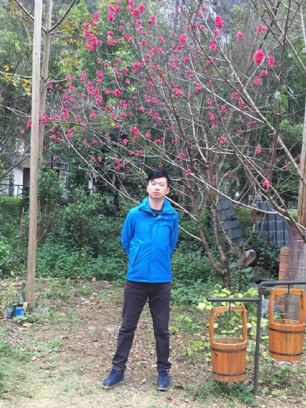 金生水起的第一张照片--东莞相亲服务中心