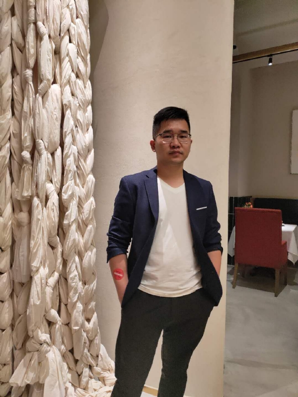 在路上的第二张照片--东莞相亲服务中心