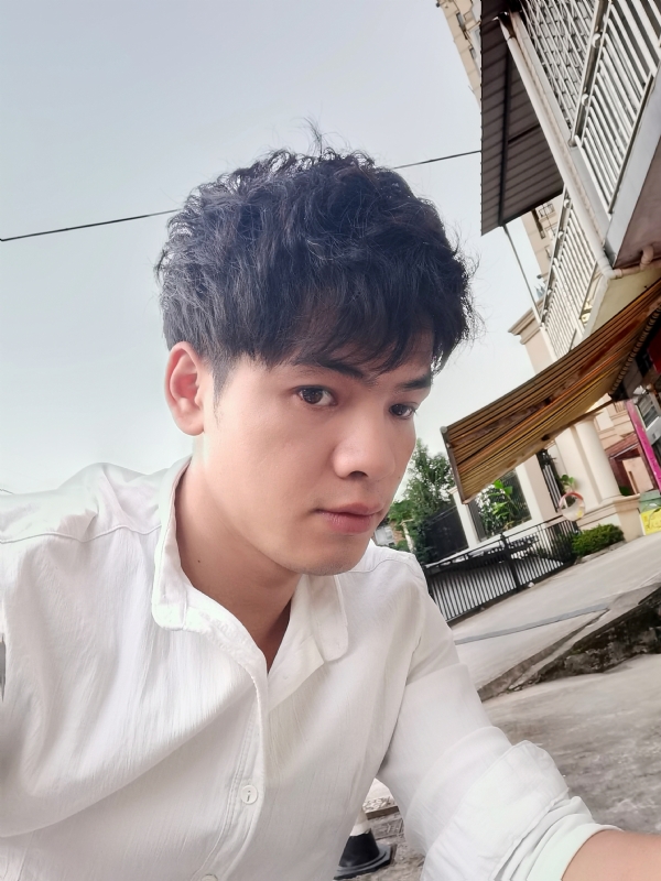 幕后老板的第一张照片--东莞相亲服务中心
