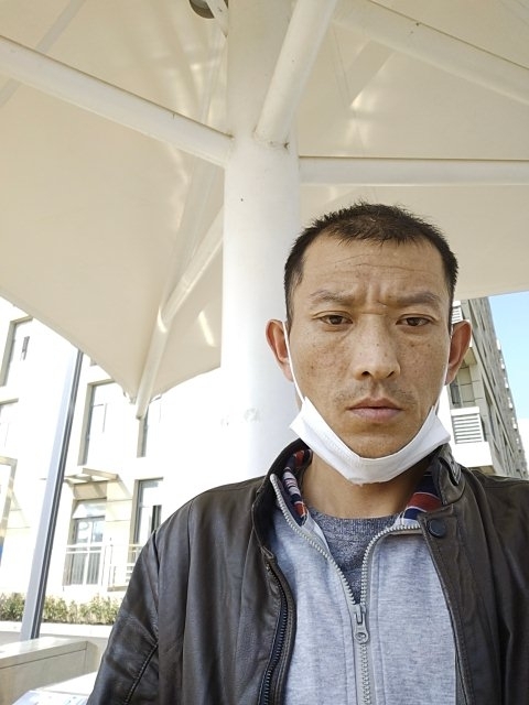 孤狼的第一张照片--东莞相亲服务中心