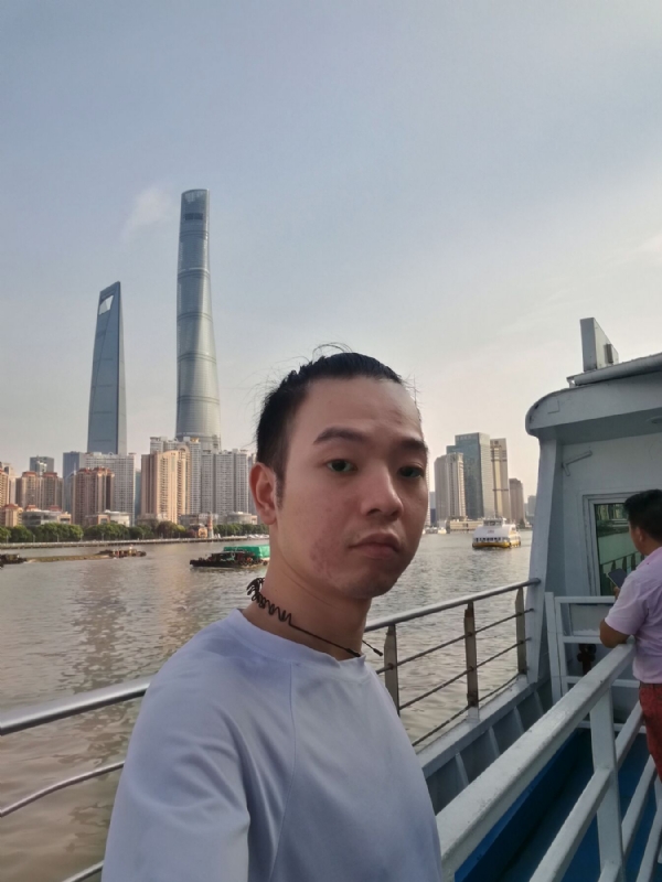 寻找爱情的孤单的第一张照片--东莞相亲服务中心