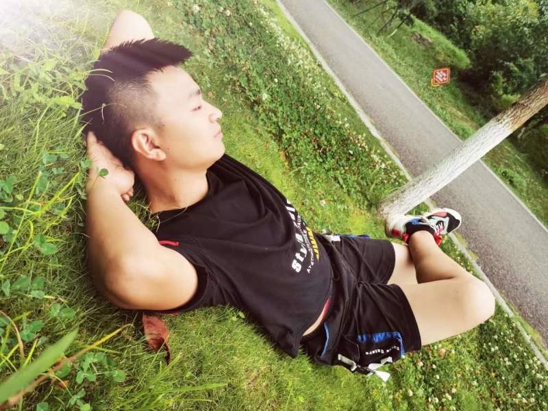 危笑的第一张照片--东莞相亲服务中心