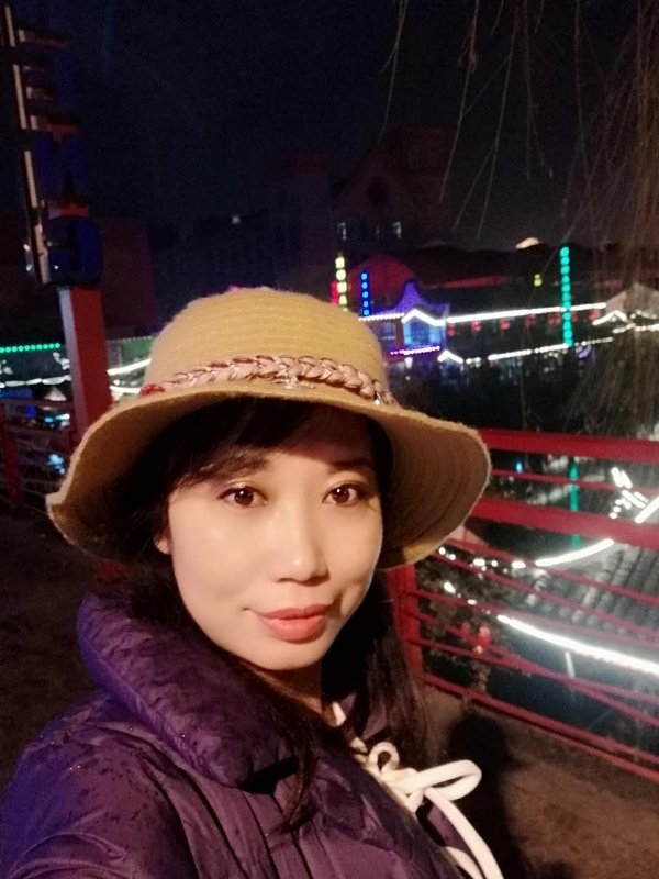 阳光明媚的第一张照片--东莞相亲服务中心