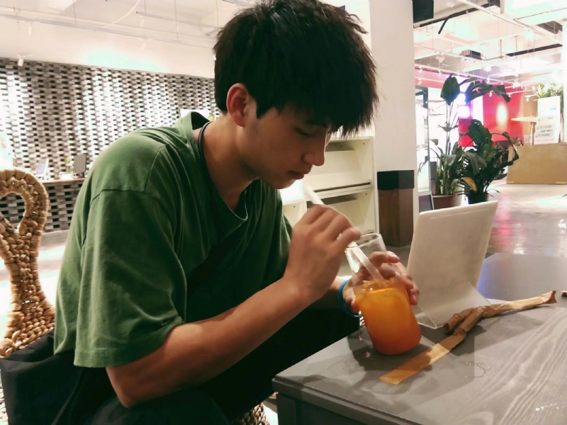一花一世界的第一张照片--东莞相亲服务中心