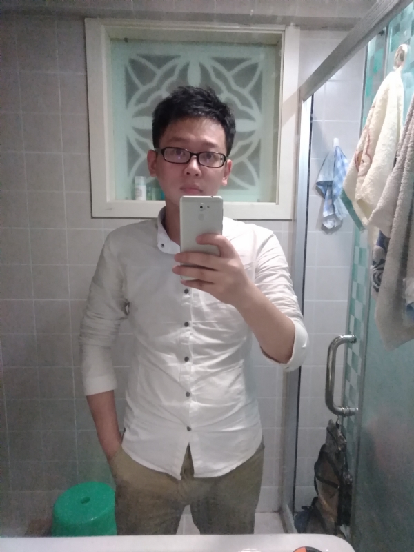 花谢魂伤的第二张照片--东莞相亲服务中心
