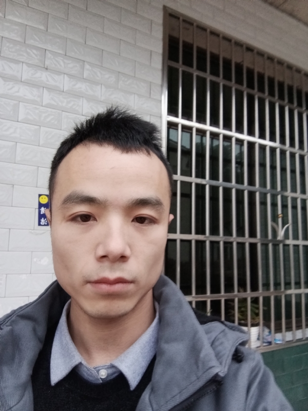 笑得那么开心的第一张照片--东莞相亲服务中心