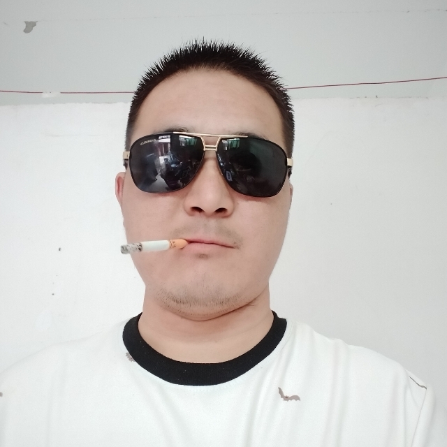白伟伟的第一张照片--东莞相亲服务中心