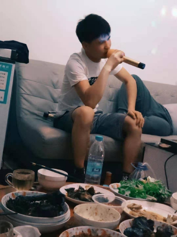 秦成龙的第一张照片--东莞相亲服务中心