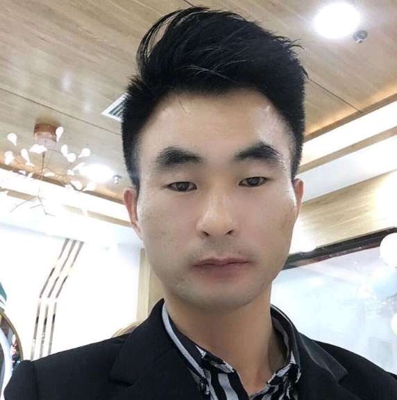 情系半生的第一张照片--东莞相亲服务中心