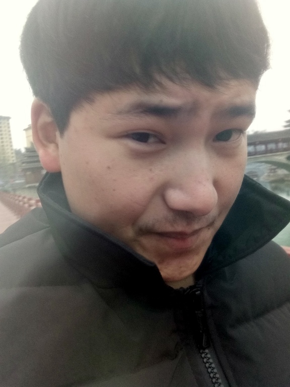 侗族青年作家超超的第二张照片--东莞相亲服务中心