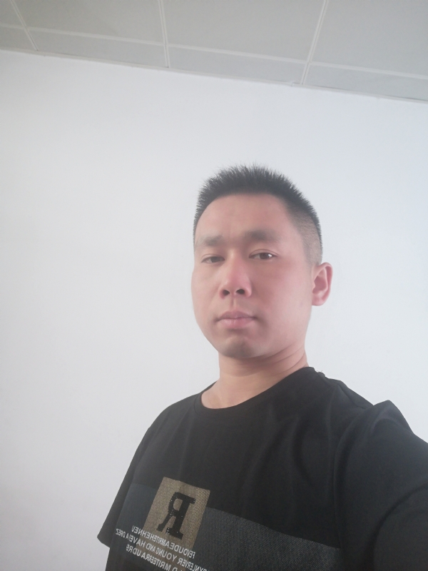 孤独的狼的第一张照片--东莞相亲服务中心
