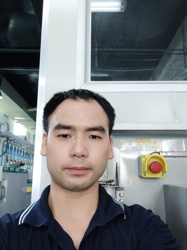 黄伟的第一张照片--东莞相亲服务中心