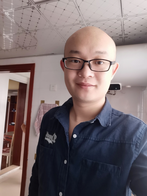 凝望远方的第一张照片--东莞相亲服务中心