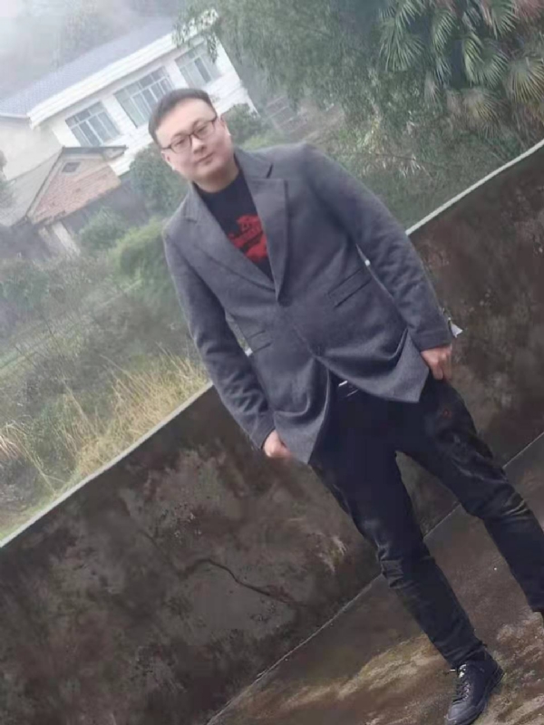 冰城的第一张照片--东莞相亲服务中心