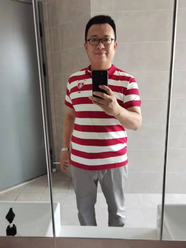行走的打桩机的第一张照片--东莞相亲服务中心