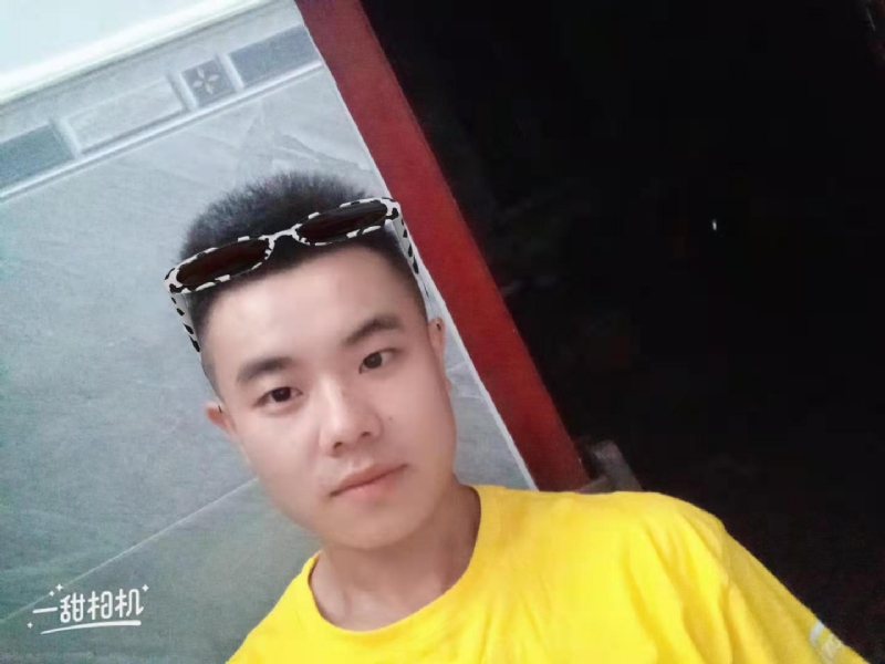 建国90周年的学渣的第一张照片--东莞相亲服务中心
