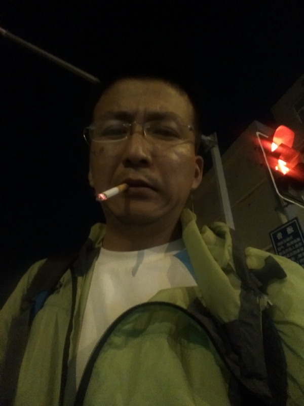 认真的生活的第一张照片--东莞相亲服务中心