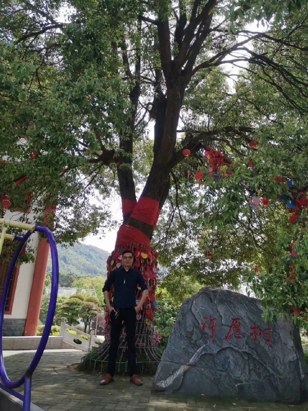 霸气的第一张照片--东莞相亲服务中心