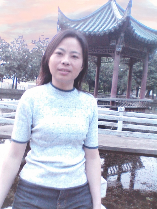小草的第一张照片--东莞相亲服务中心
