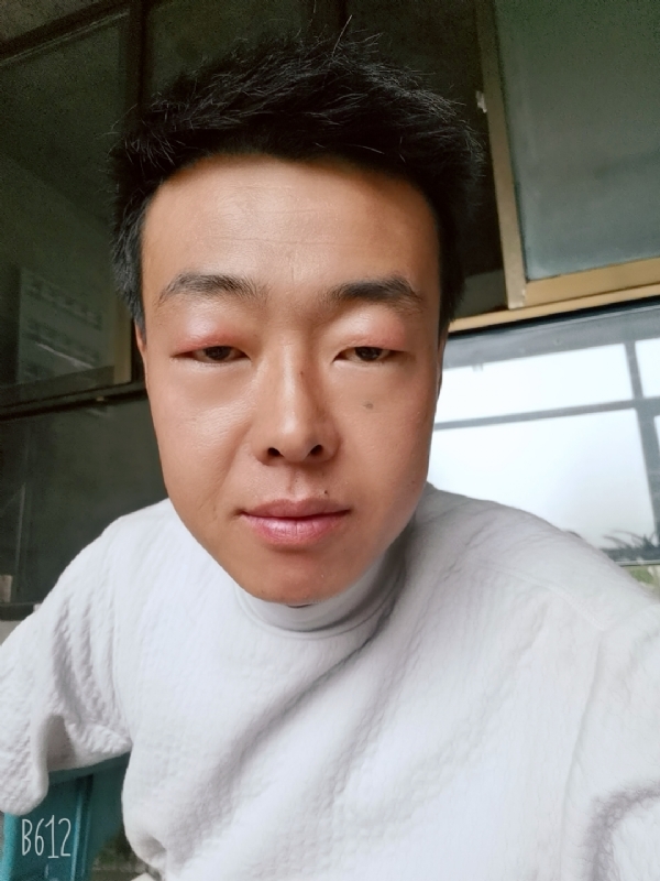 缺爱80后的第一张照片--东莞相亲服务中心