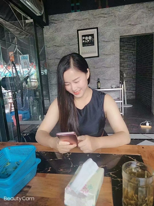 如不坚强弱给谁看的第一张照片--东莞相亲服务中心
