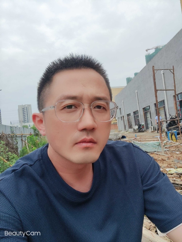 清风烈酒的第二张照片--东莞相亲服务中心