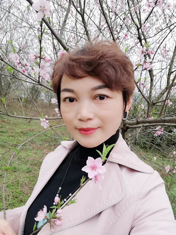 转角遇到你的第一张照片--东莞相亲服务中心