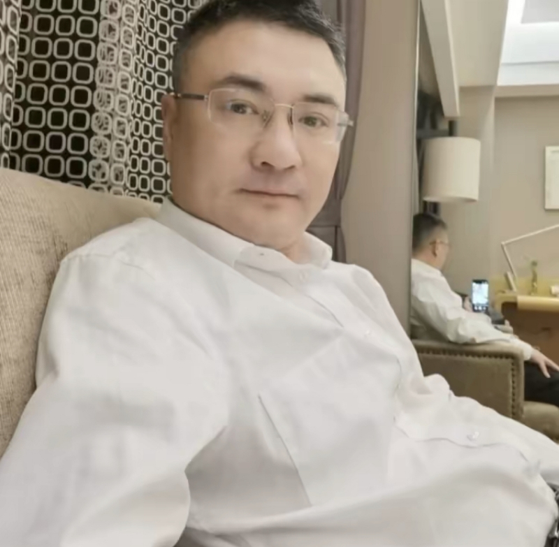 追逐的第二张照片--东莞相亲服务中心