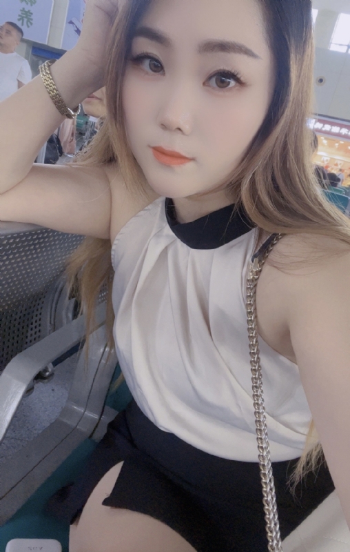 媛媛的第三张照片--东莞相亲服务中心