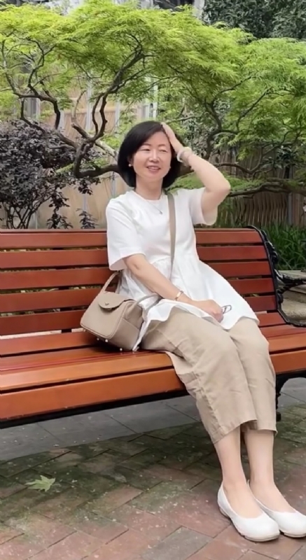 千年老母猪的第四张照片--东莞相亲服务中心