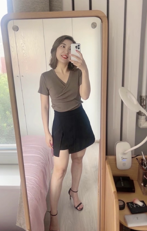 丽波的第二张照片--东莞相亲服务中心
