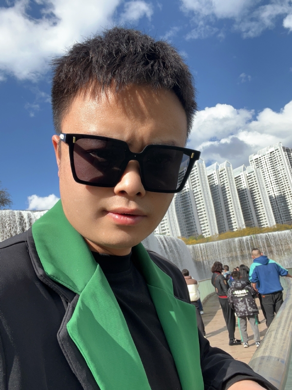 子阳的第一张照片--东莞相亲服务中心