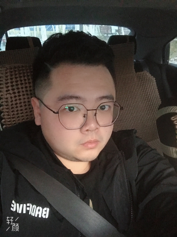 欢笑的第一张照片--东莞相亲服务中心