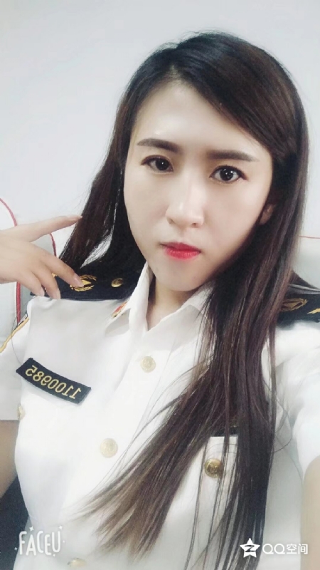 彤云密布的第二张照片--东莞相亲服务中心