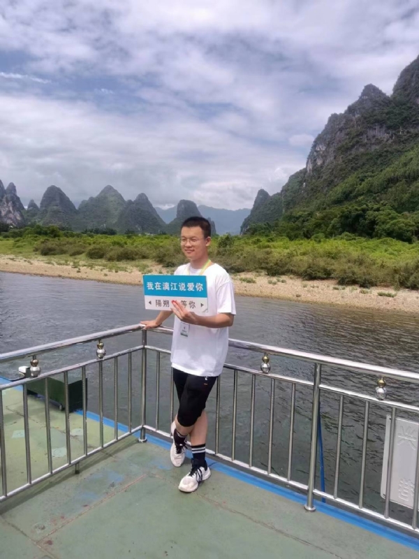 决胜时刻的第一张照片--东莞相亲服务中心