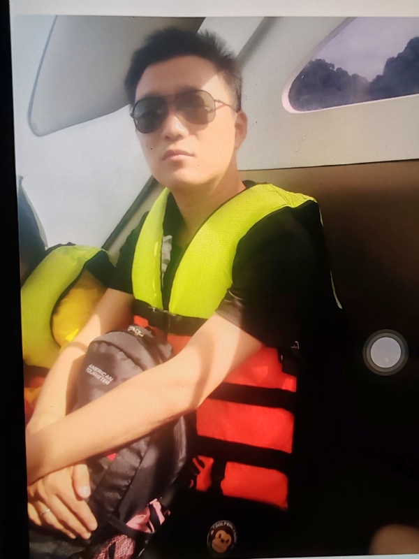 座看烟霞散的第一张照片--东莞相亲服务中心