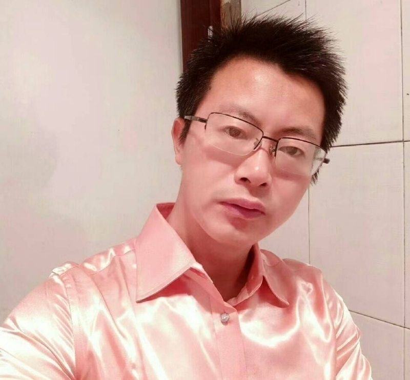 亮亮的第一张照片--东莞相亲服务中心