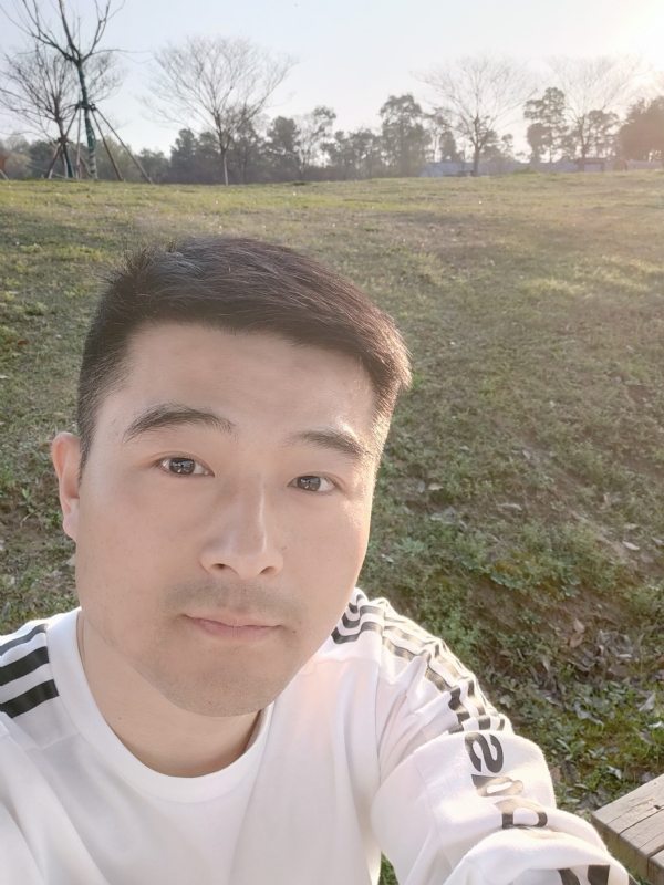 一凡的第一张照片--东莞相亲服务中心